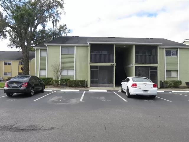 MLS: O6177989 Condo For Sale