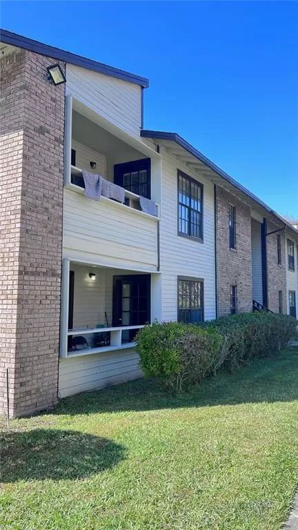 MLS: O6178023 Condo For Sale