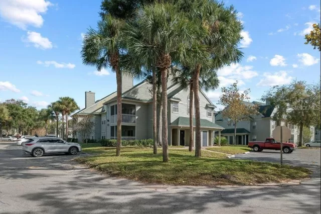 MLS: O6179635 Condo For Sale