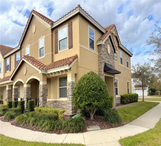 MLS: O6179752 Condo For Sale