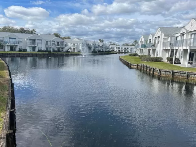 MLS: O6180624 Condo For Sale