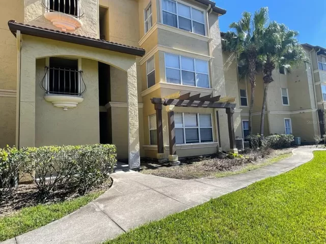 MLS: O6181210 Condo For Sale