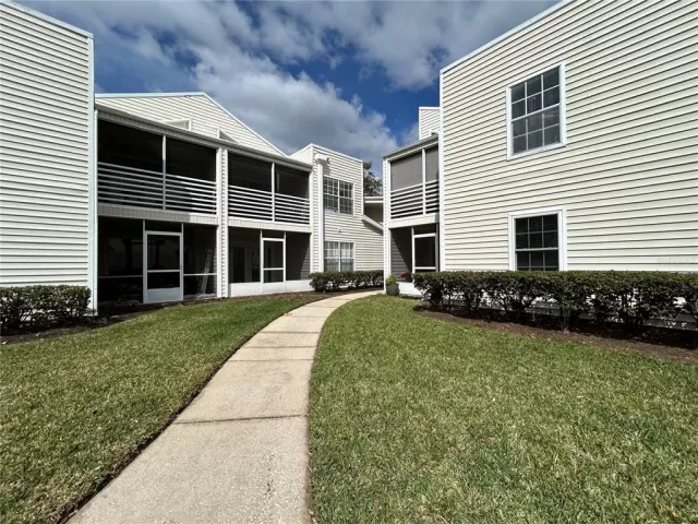 MLS: O6181285 Condo For Sale