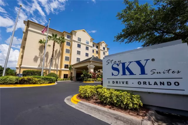 MLS: O6181593 Condo For Sale