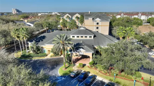 MLS: O6182213 Condo For Sale