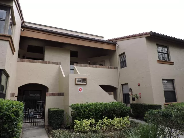 MLS: O6183061 Condo For Sale