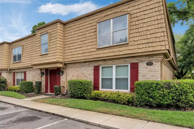 MLS: O6183552 Condo For Sale