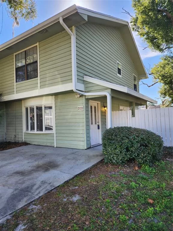 MLS: O6183806 Condo For Sale