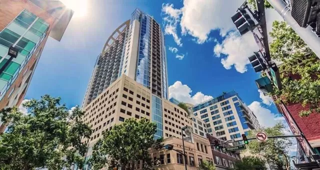 MLS: O6183902 Condo For Sale