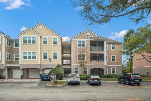 MLS: O6184228 Condo For Sale