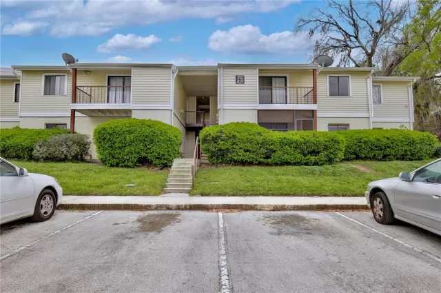 MLS: O6185284 Condo For Sale