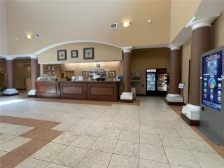 Photo #5: O6186097 Listing 