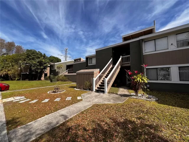 MLS: O6186192 Condo For Sale