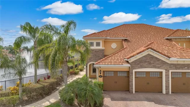 MLS: O6186902 Condo For Sale