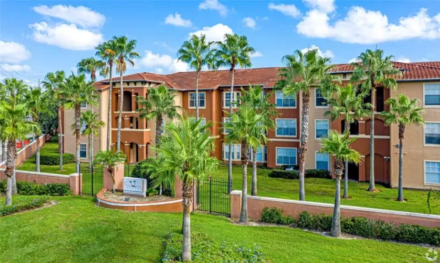 MLS: O6187079 Condo For Sale