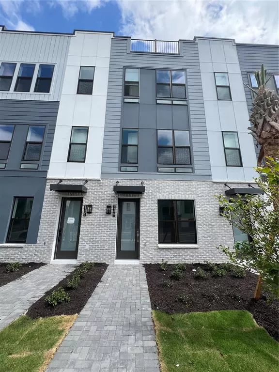 MLS: O6188081 Condo For Sale