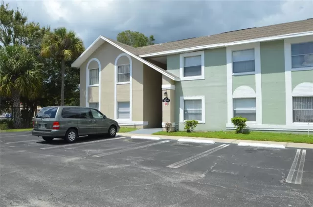 MLS: O6188738 Condo For Sale