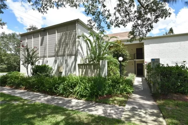 MLS: O6189112 Condo For Sale