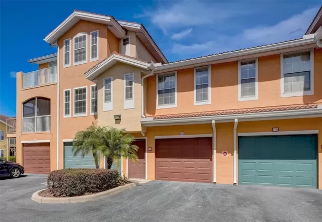 MLS: O6190154 Condo For Sale