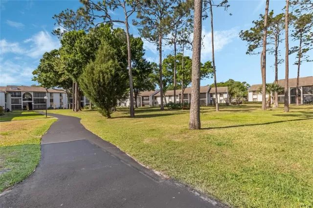 MLS: O6190387 Condo For Sale