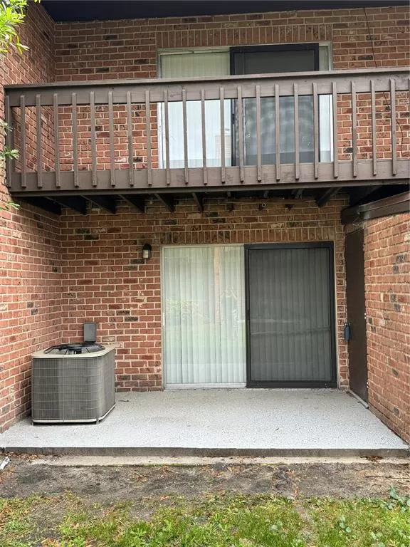 MLS: O6190483 Condo For Sale