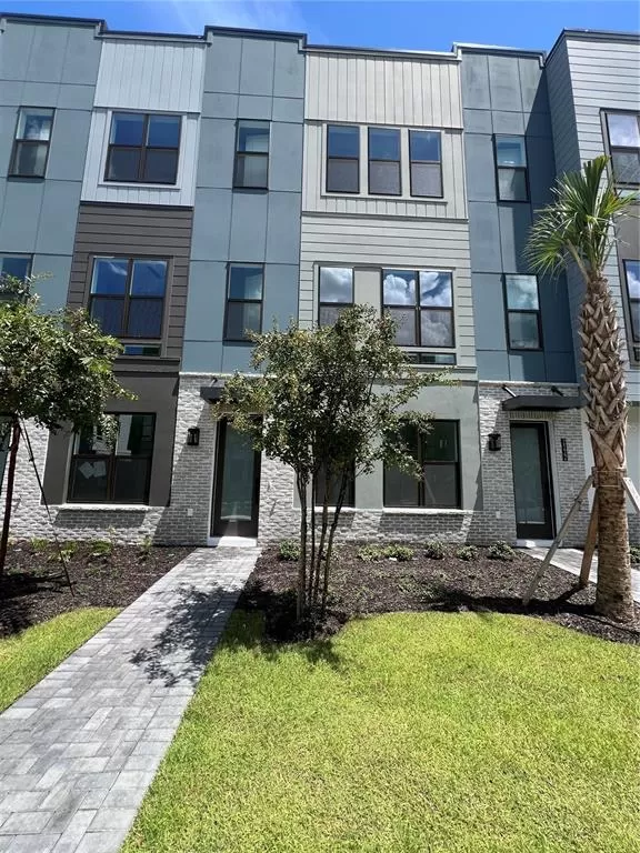 MLS: O6190627 Condo For Sale