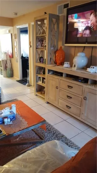 Photo #5: O6190701 Listing 