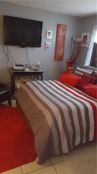 Photo #6: O6190701 Listing 