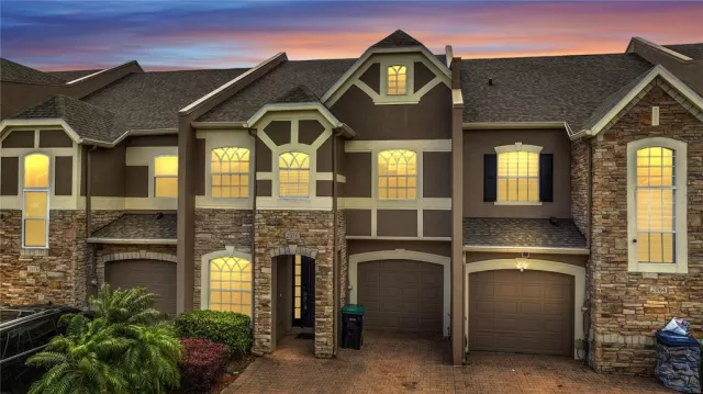 MLS: O6190720 Condo For Sale