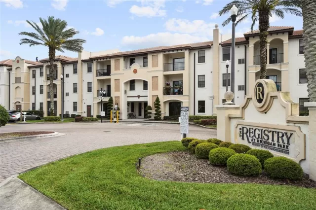 MLS: O6190873 Condo For Sale