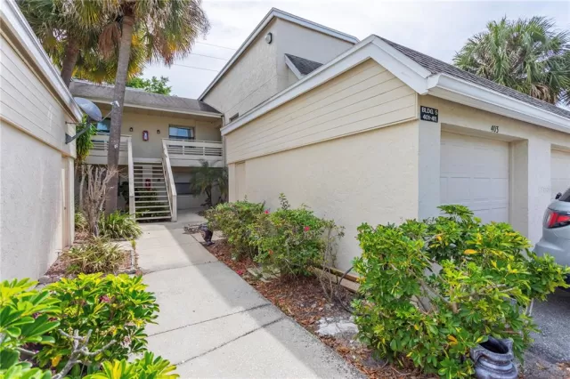 MLS: O6191303 Condo For Sale