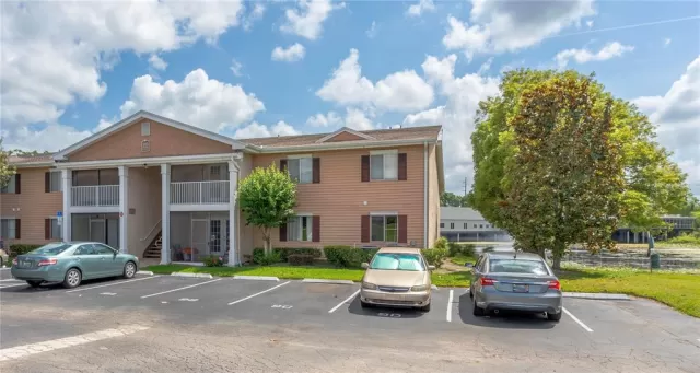 MLS: O6191487 Condo For Sale