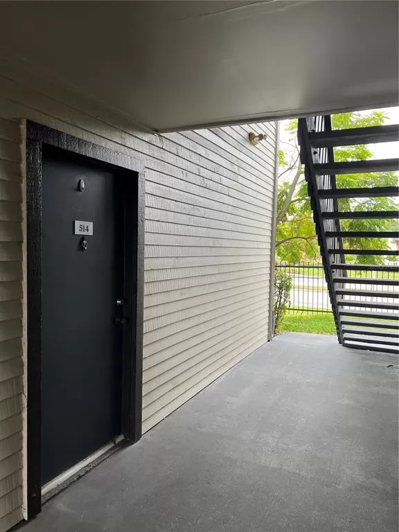 MLS: O6192585 Condo For Sale