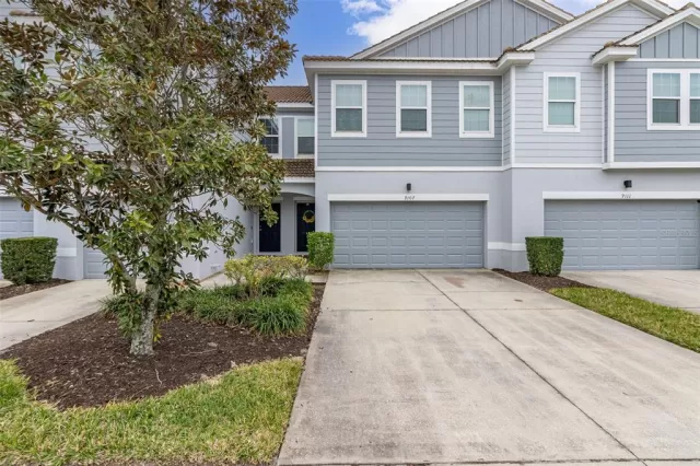 MLS: O6193138 Condo For Sale