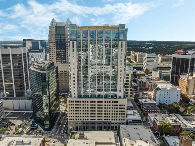 MLS: O6193182 Condo For Sale