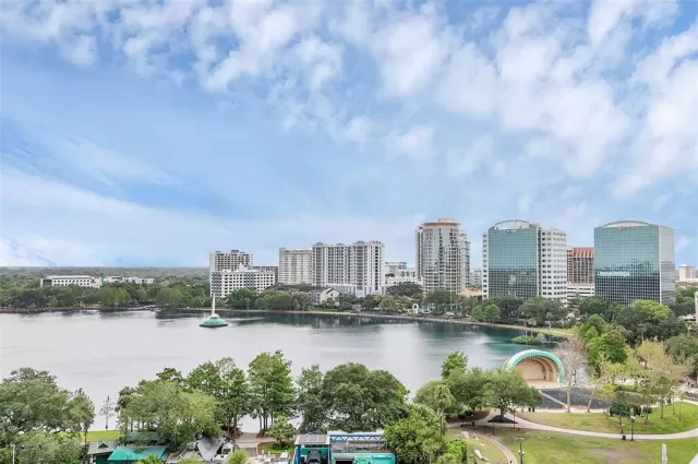 MLS: O6193202 Condo For Sale