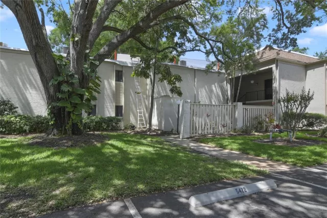 MLS: O6193286 Condo For Sale