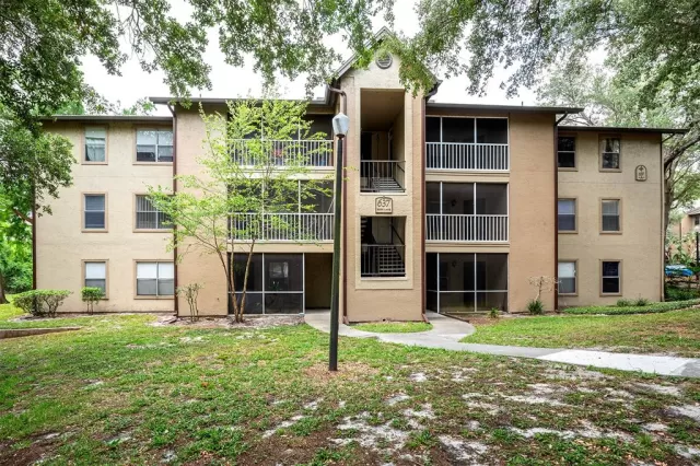 MLS: O6193523 Condo For Sale