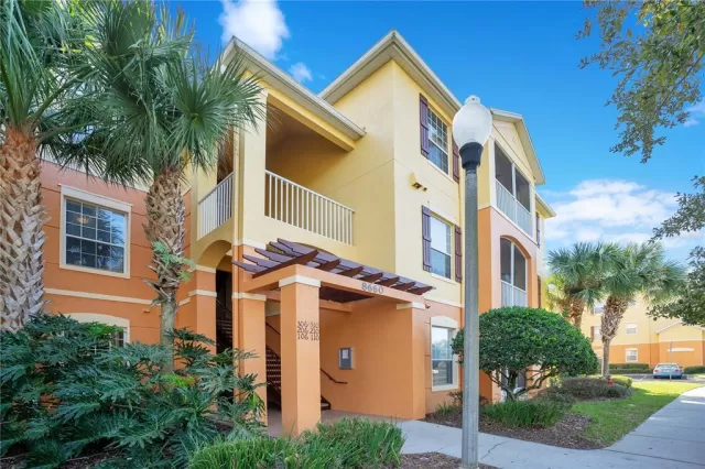 MLS: O6193550 Condo For Sale