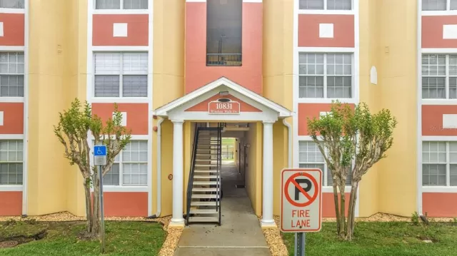 MLS: O6193928 Condo For Sale