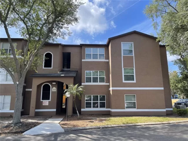 MLS: O6194215 Condo For Sale