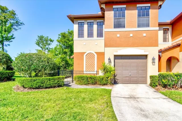 MLS: O6194302 Condo For Sale