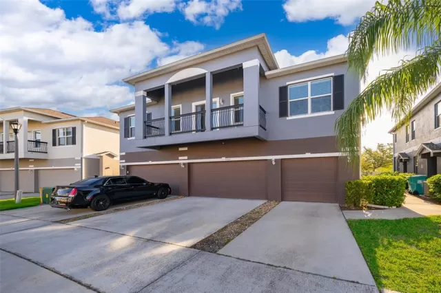 MLS: O6194635 Condo For Sale