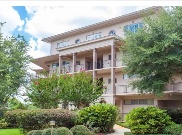 MLS: O6194727 Condo For Sale