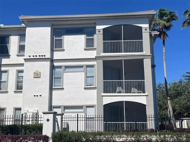 MLS: O6195022 Condo For Sale