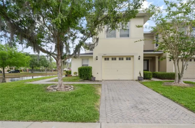 MLS: O6195549 Condo For Sale