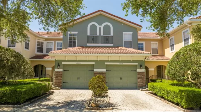 MLS: O6195731 Condo For Sale