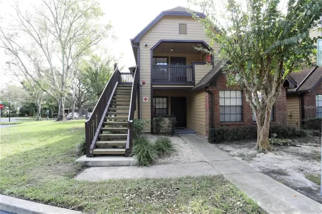 MLS: O6195887 Condo For Sale