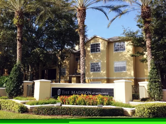 MLS: O6196019 Condo For Sale