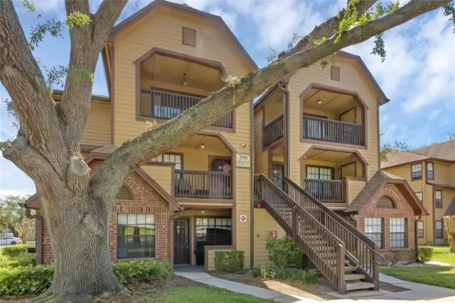 MLS: O6196271 Condo For Sale